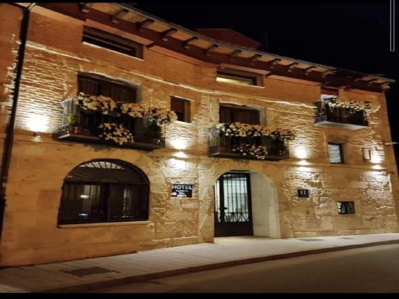 Hotel Puerta Del Arco image