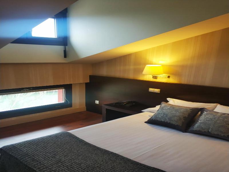 Hotel Puerta Del Arco image