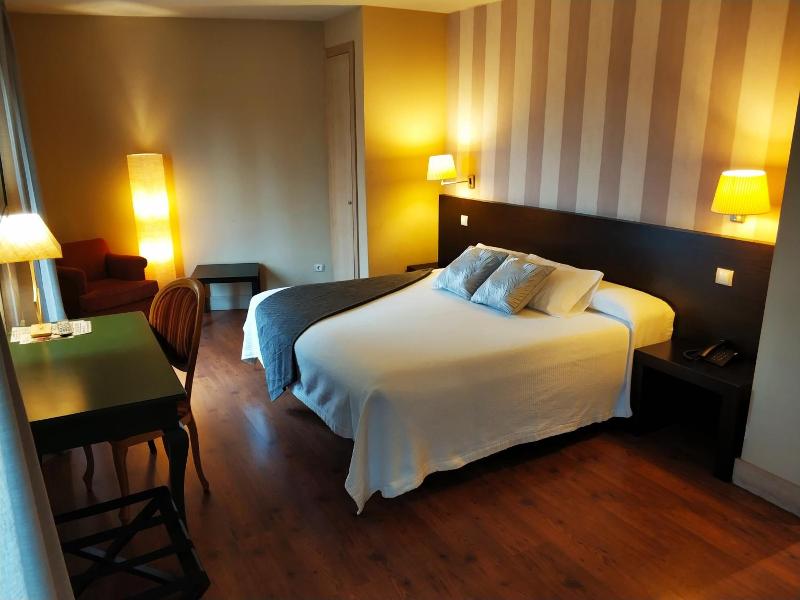 Hotel Puerta Del Arco image