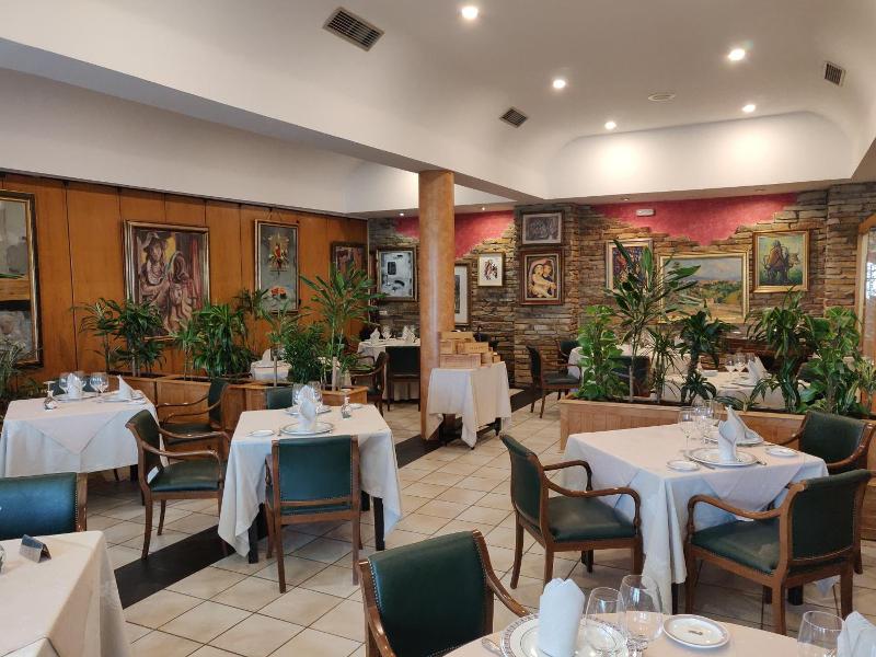 Hotel Chef Rivera image