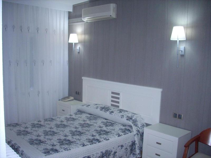 Hotel Corona De Castilla