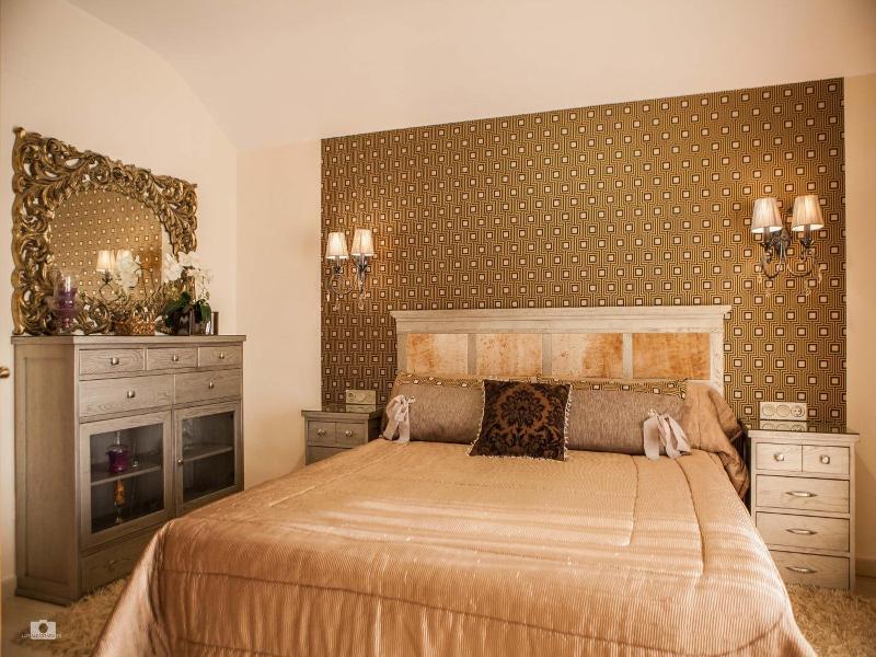 Hotel Versalles image