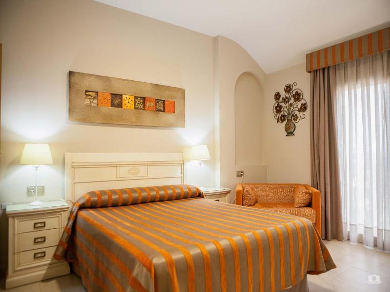 Hotel Versalles image