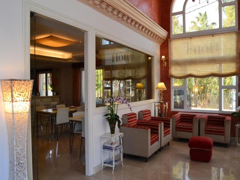 Hotel Versalles image