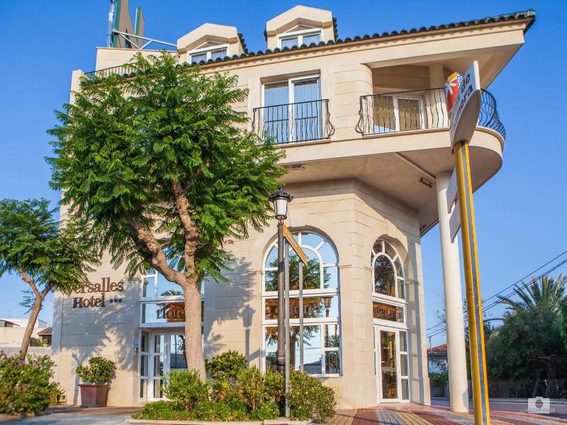 Hotel Versalles image