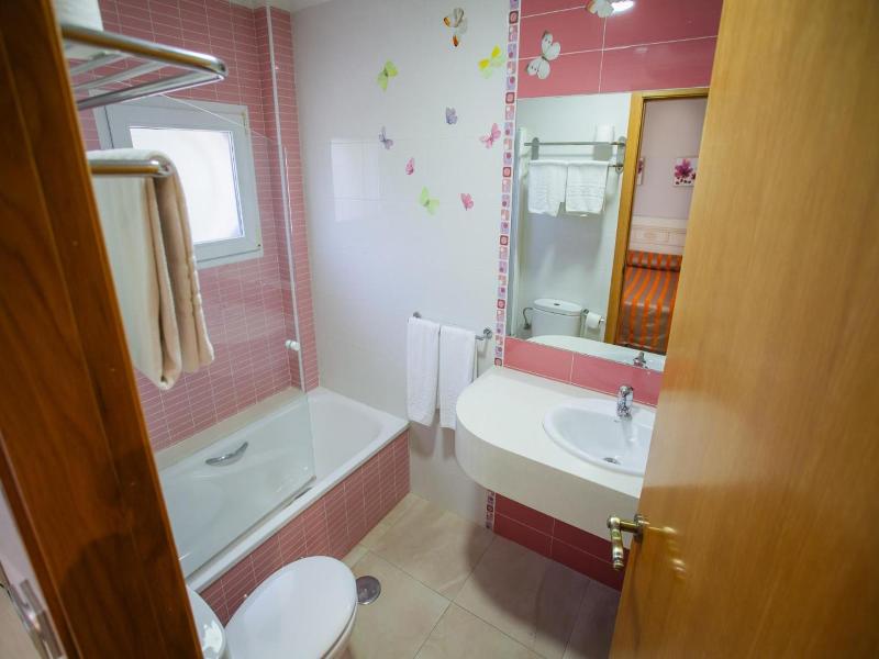 Hotel Versalles image