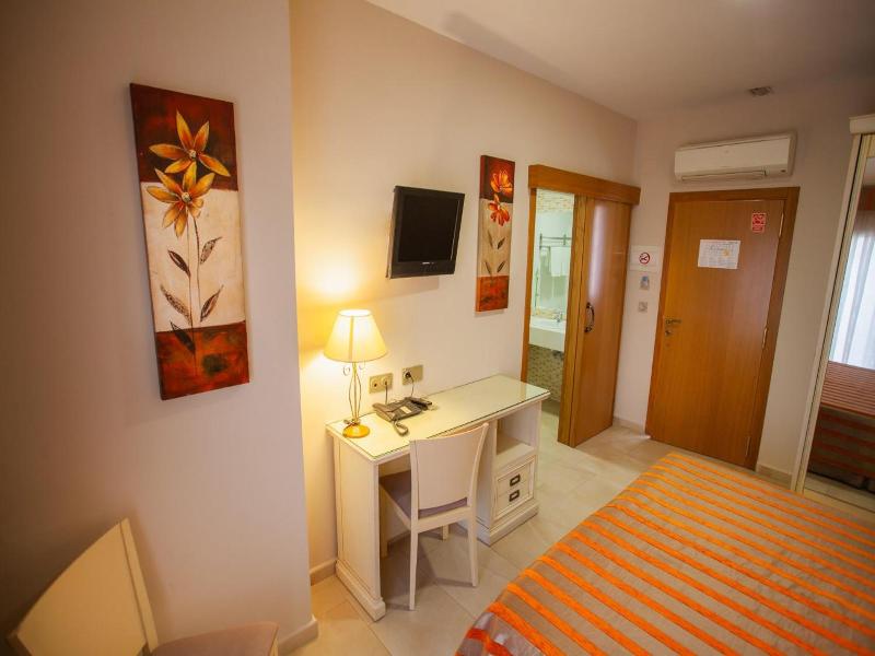 Hotel Versalles image