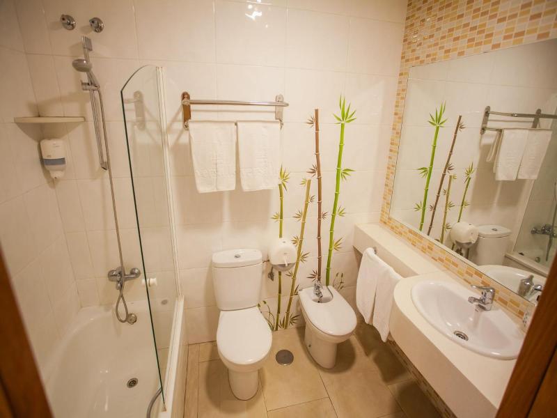 Hotel Versalles image