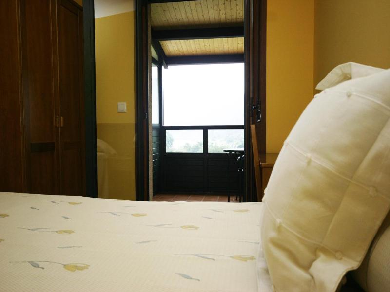Hotel Restaurante Canero image