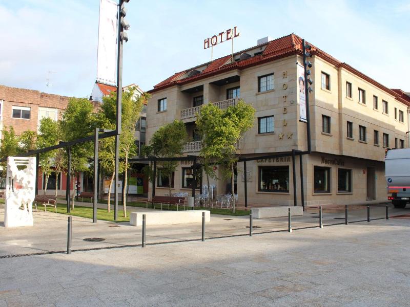 Nueva Colina image