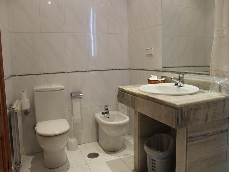 Nueva Colina image