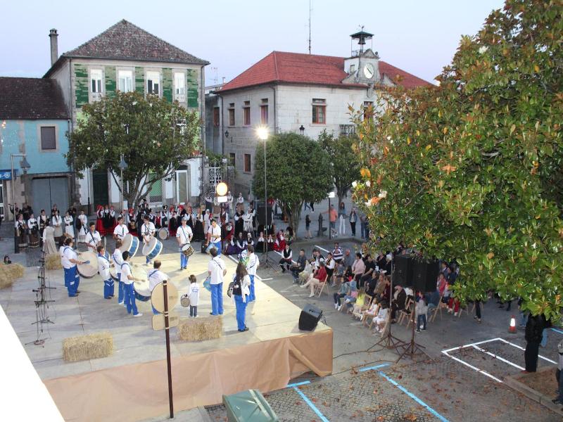Nueva Colina image