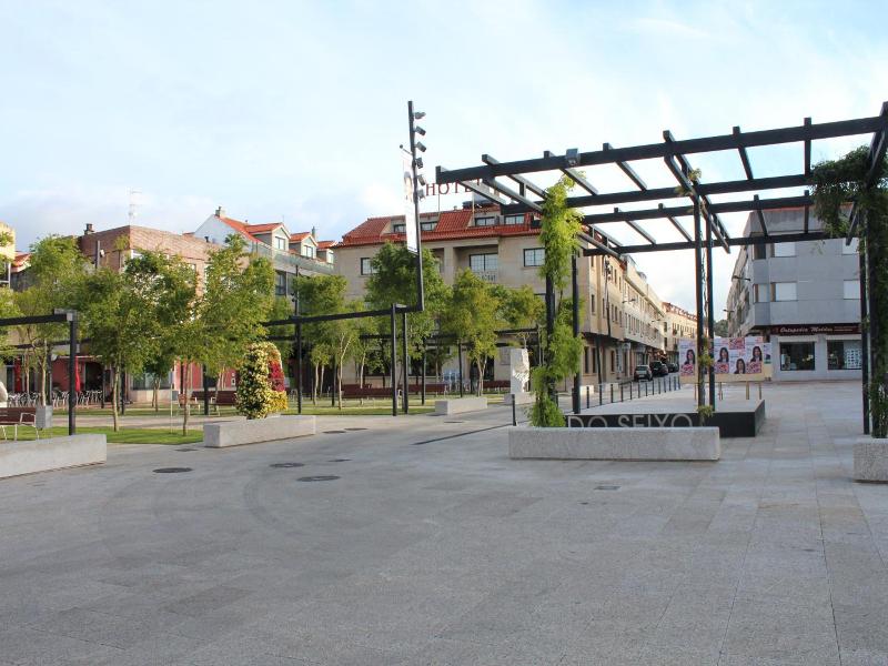 Nueva Colina image