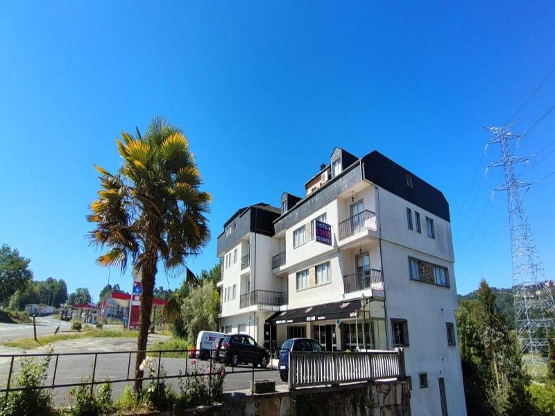 Hotel Conde image