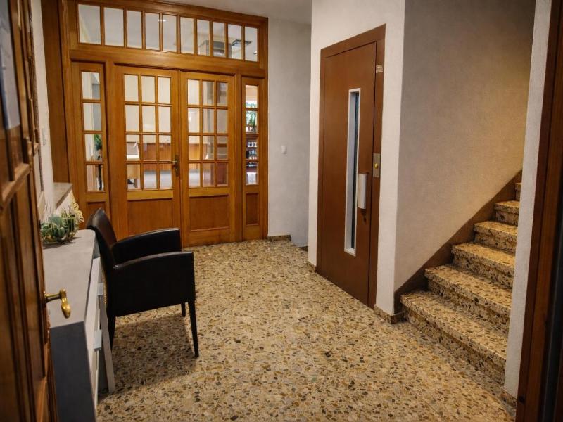 Hotel Conde image