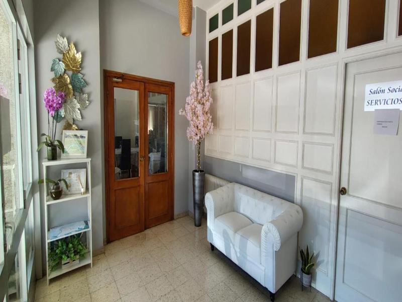 Hotel Conde image