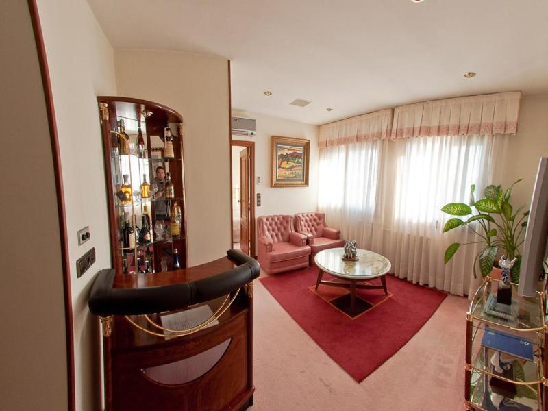 Hotel Don Pepe image