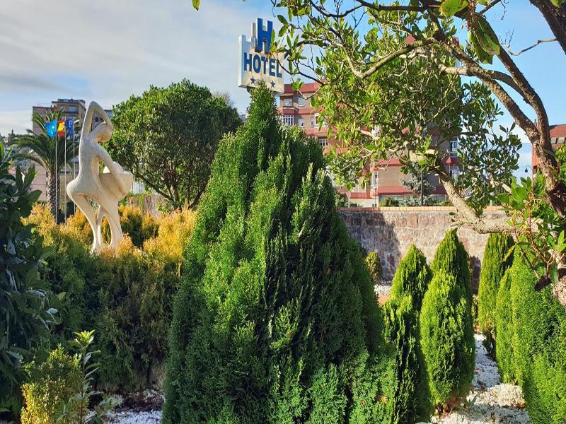 Hotel Castillo De Gauzón image