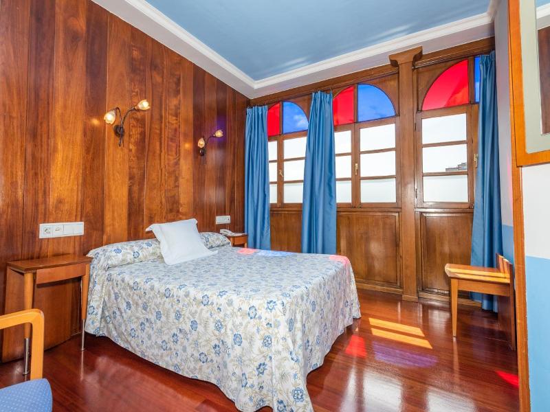 Hotel Castillo De Gauzón image