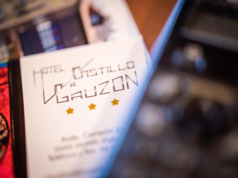Hotel Castillo De Gauzón image