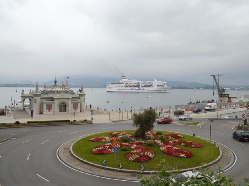Hostel Santander image