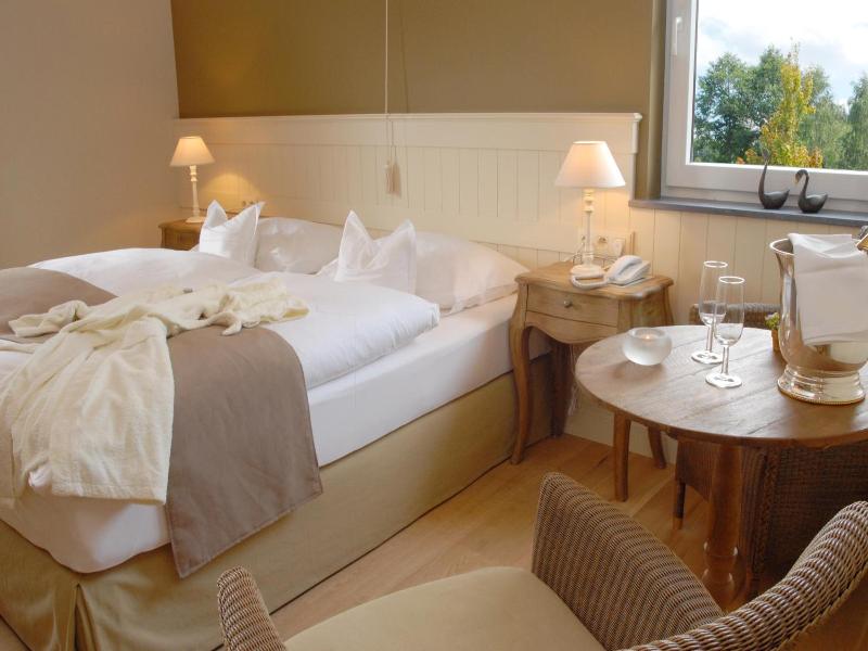 Hotel Eifelland image