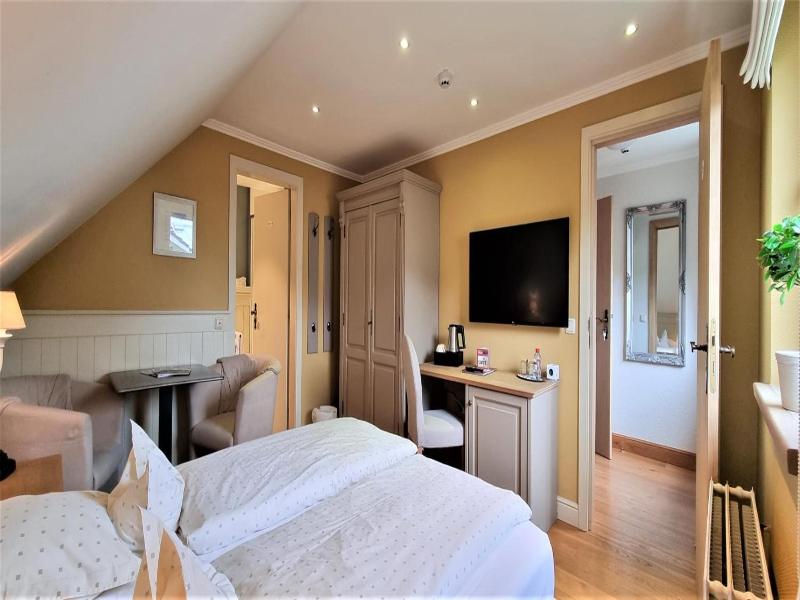 Hotel Eifelland image
