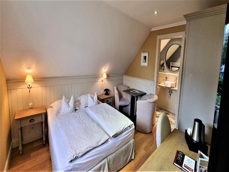 Hotel Eifelland image