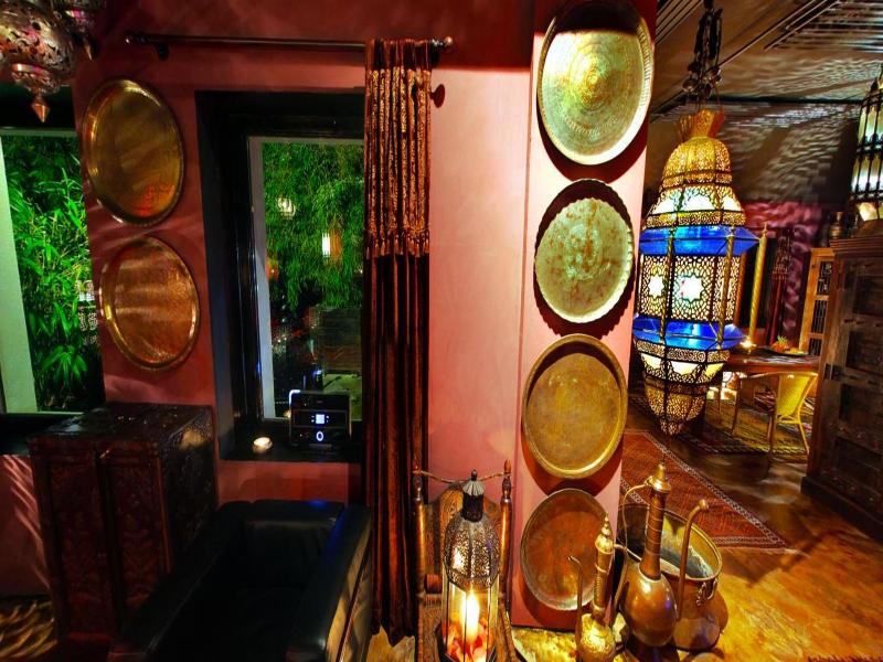 Bijou Hotel / Love And Romance image