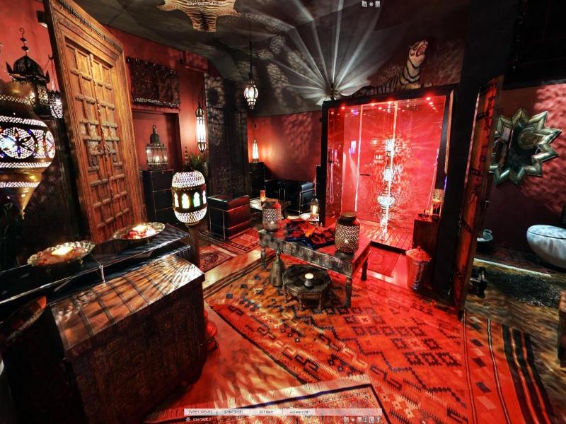 Bijou Hotel / Love And Romance image
