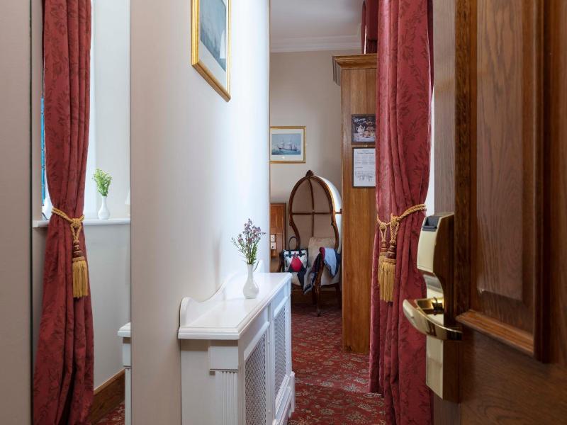 Scholars Townhouse Hotel image