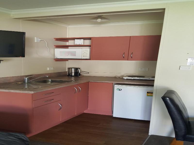 "high Country Lodge, Motels & Backpackers"