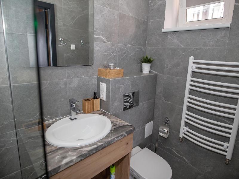 Hotel Tomas image