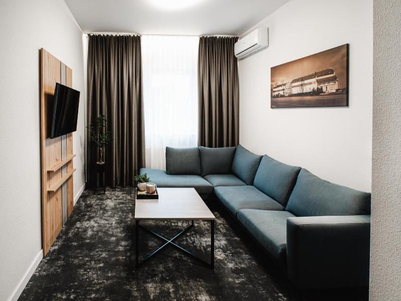 Hotel Tomas image