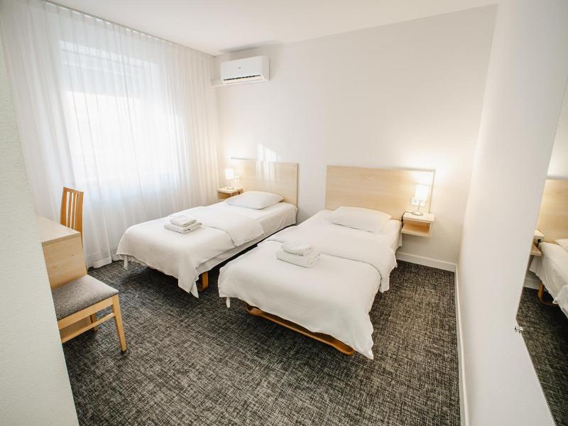 Hotel Tomas image