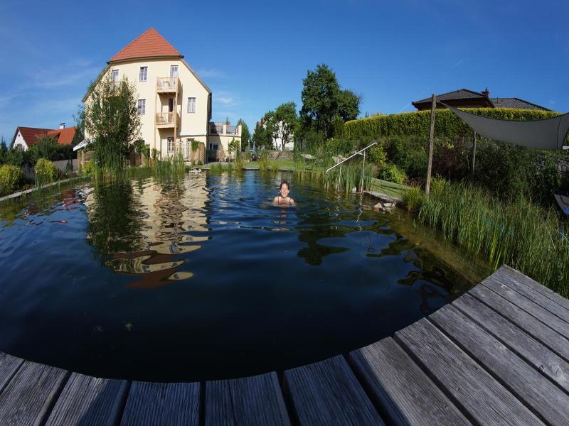 Ad Vineas Gästehaus Nikolaihof-hotel Garni image