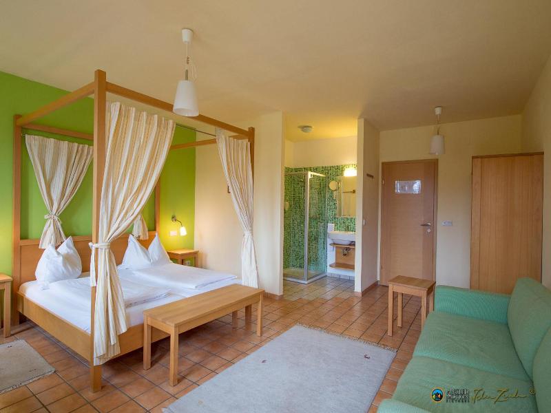 Ad Vineas Gästehaus Nikolaihof-hotel Garni image