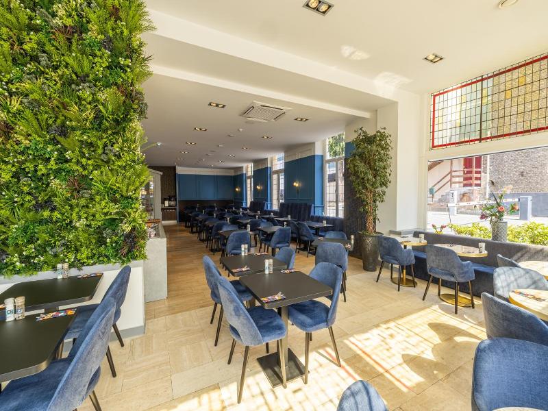 Atlas Hotel image