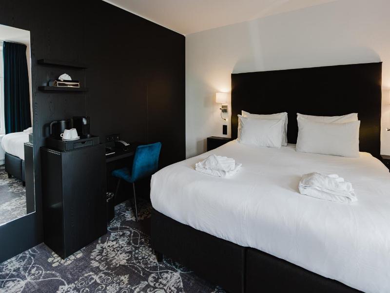 Atlas Hotel image