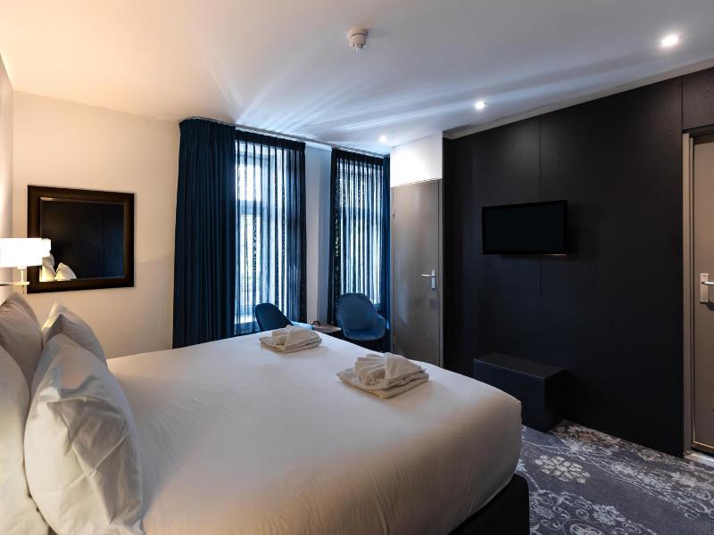 Atlas Hotel image