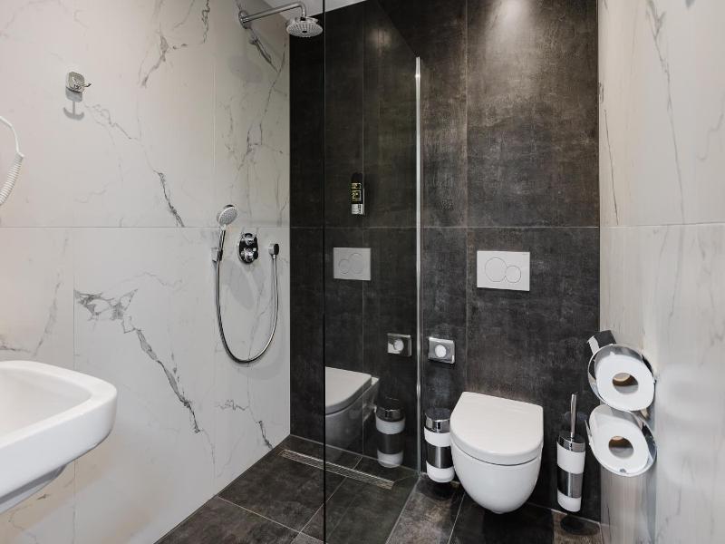 Atlas Hotel image