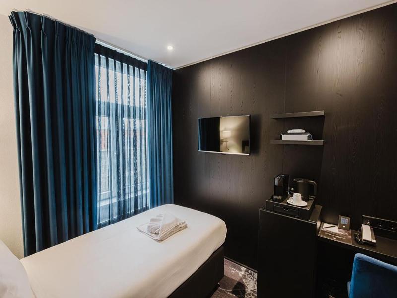 Atlas Hotel image