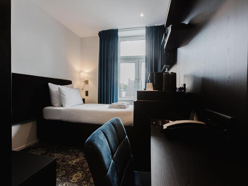 Atlas Hotel image