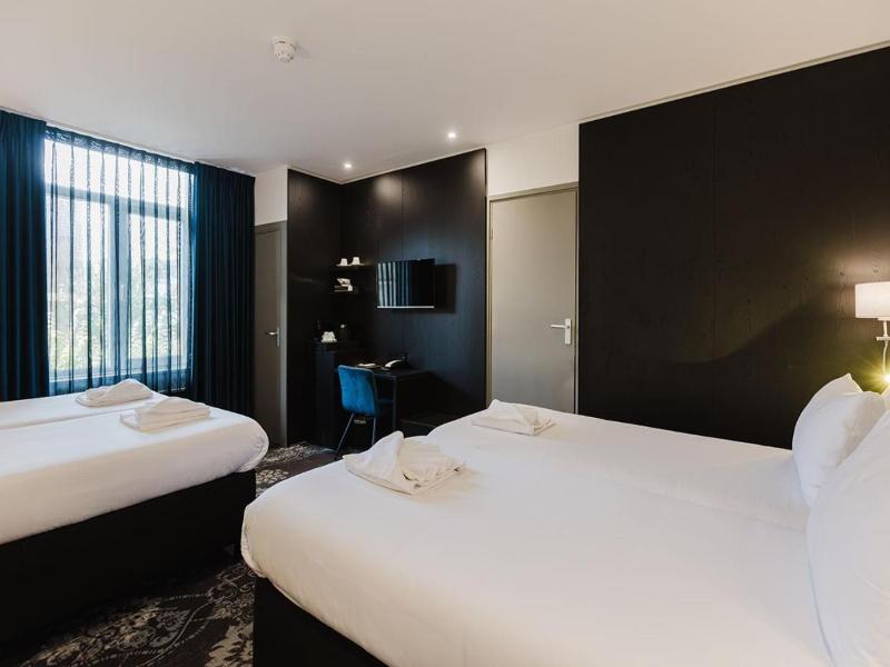 Atlas Hotel image