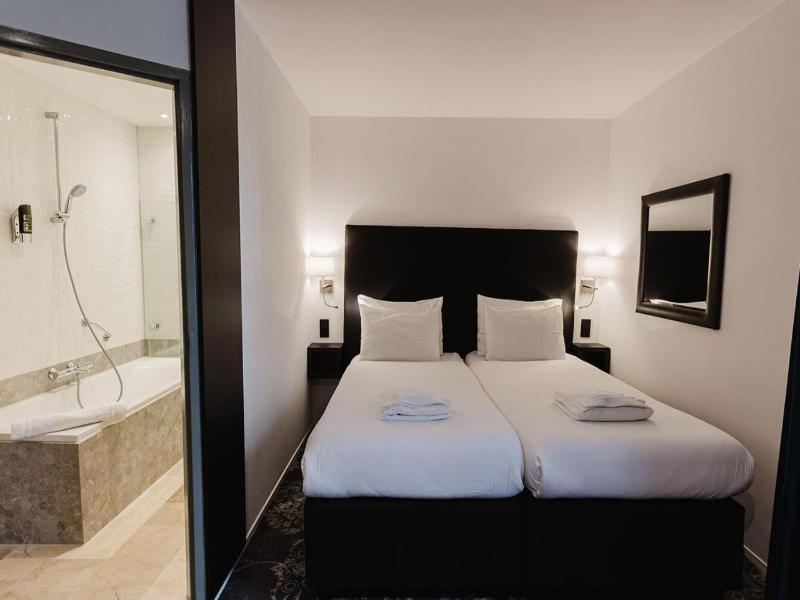 Atlas Hotel image
