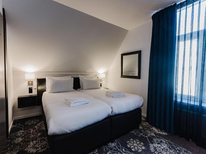 Atlas Hotel image