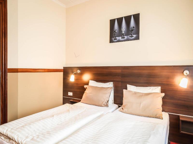 Hotel Frans Op Den Bult image