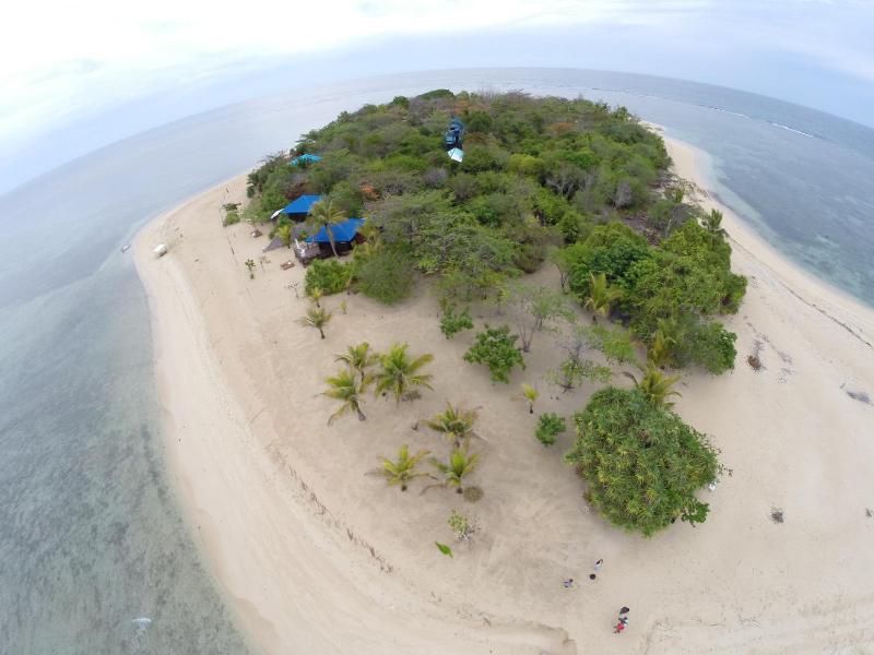 Arena Island Resort