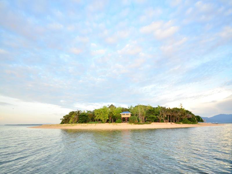 Arena Island Resort