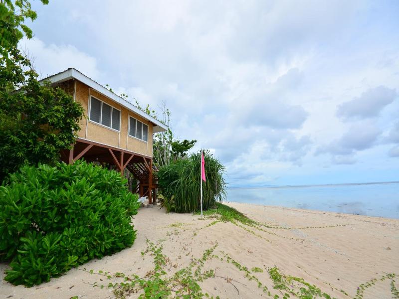 Arena Island Resort